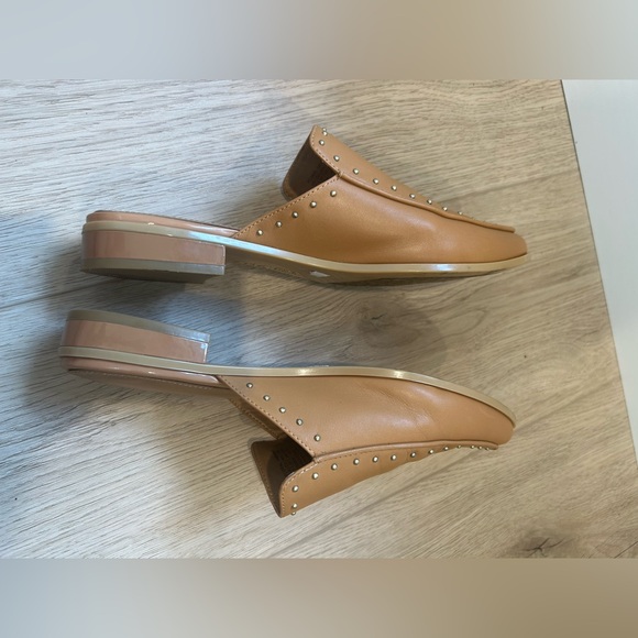 Womens Calvin Klein Floral Studded Mule Flats, Almond Tan, Size 7 - Picture 8 of 10